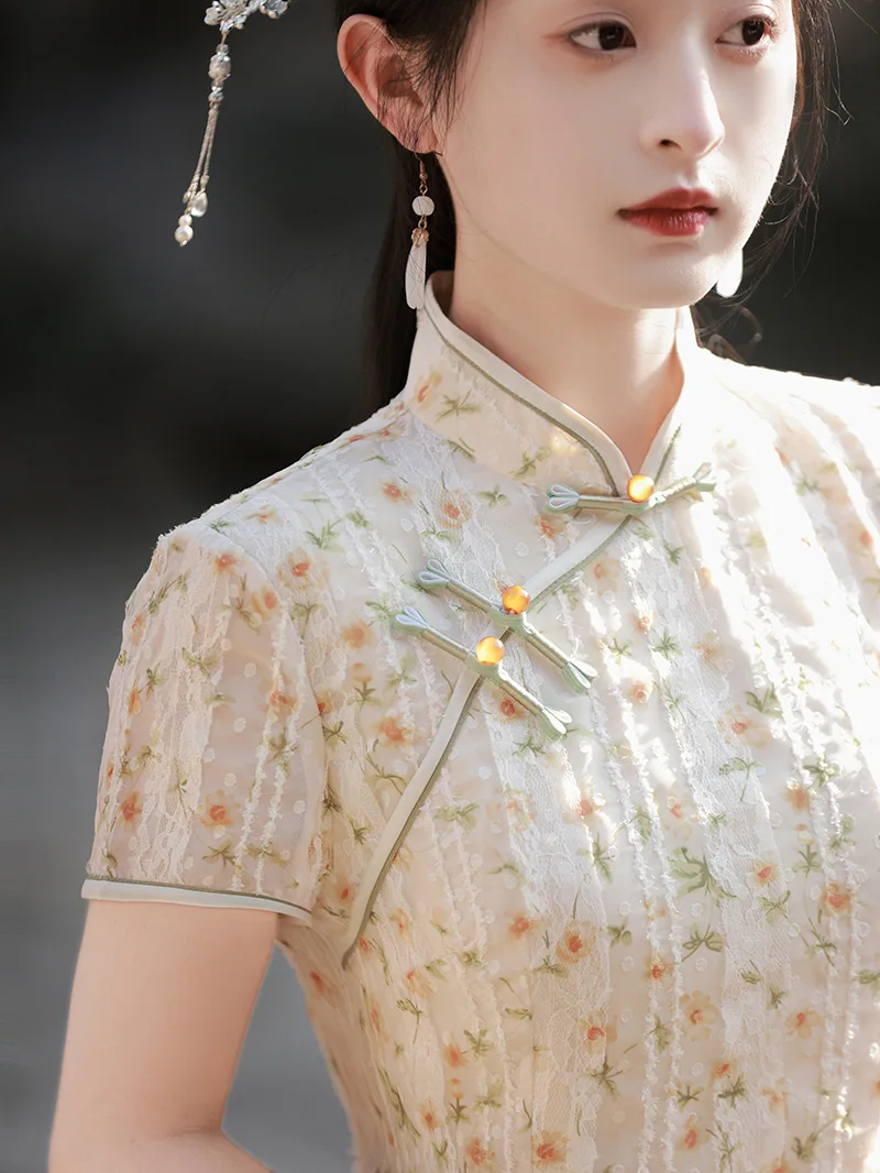 Годишна Жена Традиционната Китайска Облекло Ципао с Къс ръкав и с Дълъг Ръкав, Елегантен Чонсам С Флорални Принтом - 0