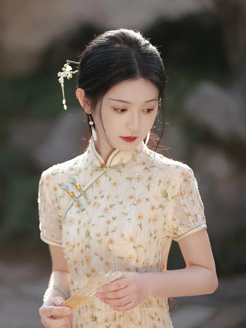 Годишна Жена Традиционната Китайска Облекло Ципао с Къс ръкав и с Дълъг Ръкав, Елегантен Чонсам С Флорални Принтом - 2