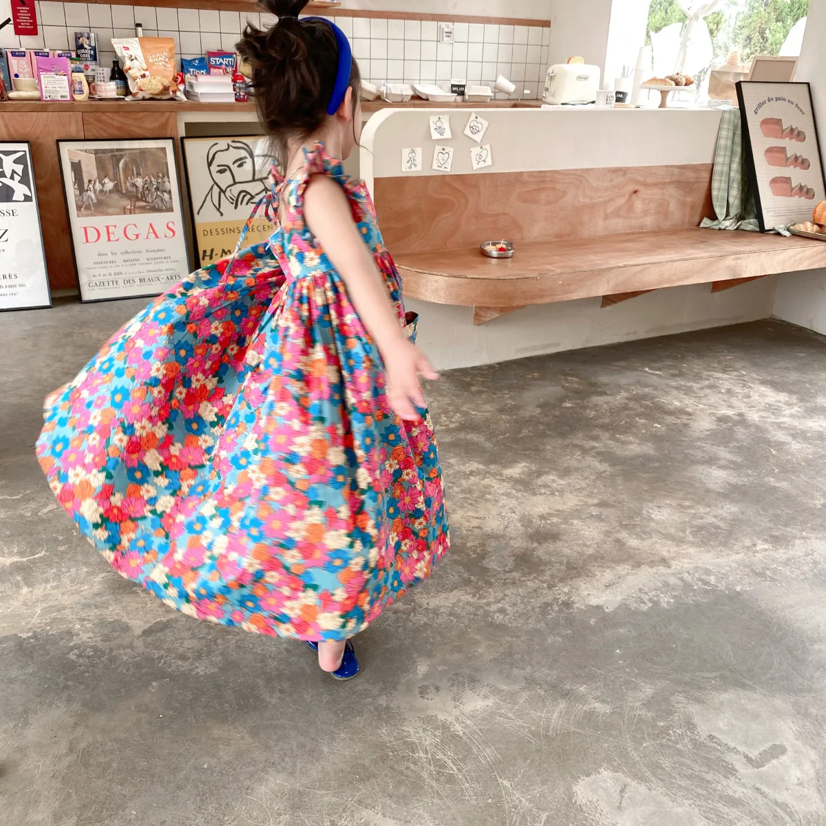 Лятното модно рокля за малка принцеса с цветен модел и дълъг ръкав за малки момичета, памучни дълга рокля с отворен гръб - 2