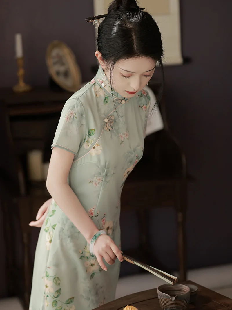 FZSLCYIYI, китайски ретро сатен, Ципао с флорални принтом, женски традиционните вечерни рокли-Чонсам копчета за ръчна работа с къс ръкав - 3